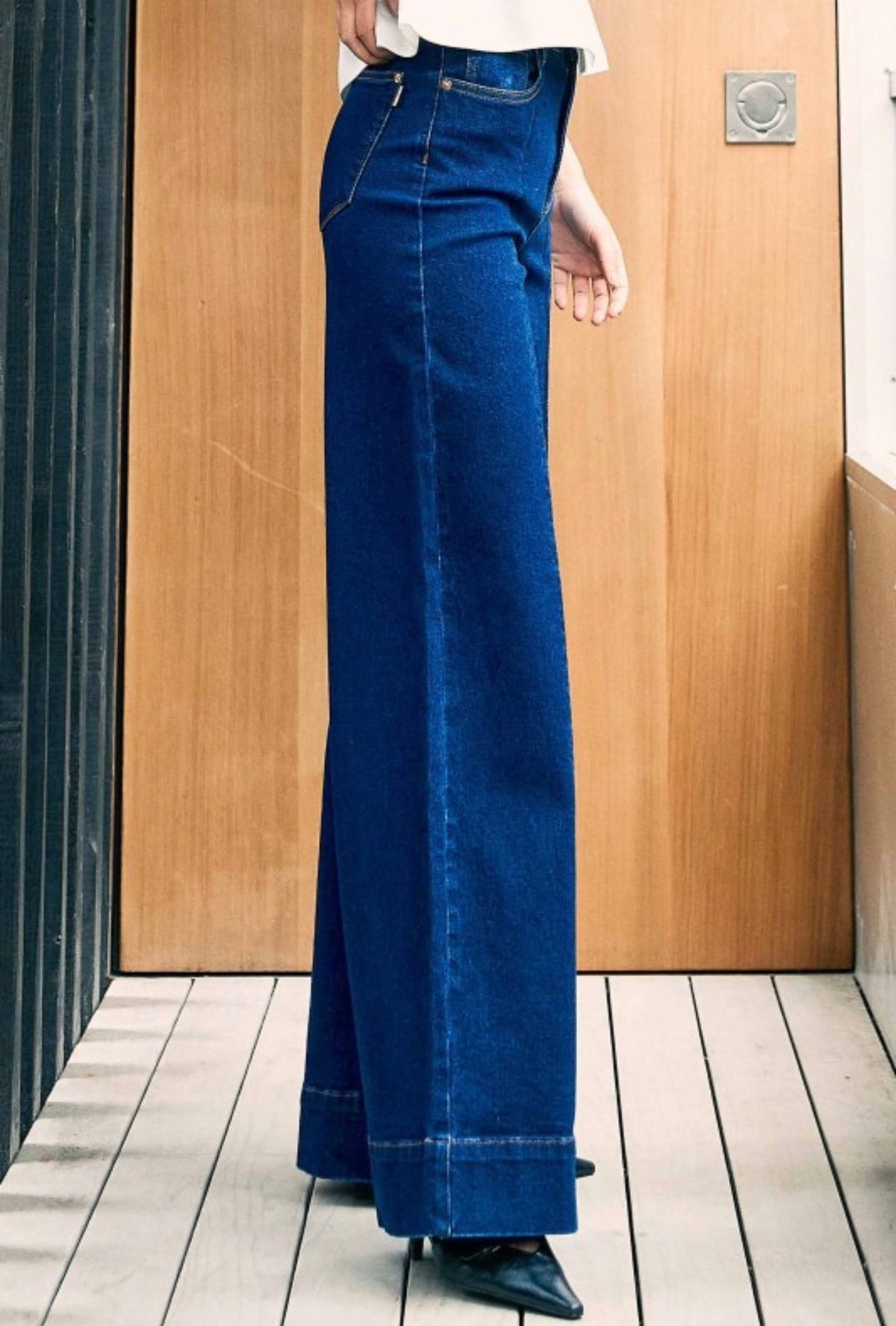 Wide Leg Pintuck Jeans Dark